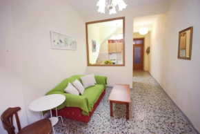 Old Town Apartment near the Beach